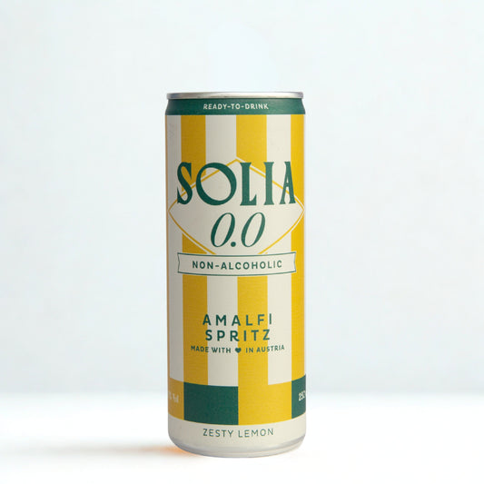 SOLIA 0.0 Amalfi Spritz 0,25-l-Dose auf weißem Studiohintergrund