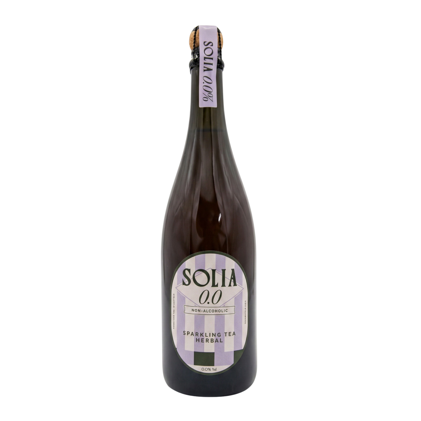 SOLIA 0.0 Sparkling Tea Herbal 0,75-l-Flasche Freisteller (transparenter Hintergrund)