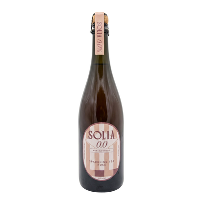 SOLIA 0.0 Sparkling Tea Rosé 0,75-l-Flasche Freisteller (transparenter Hintergrund)